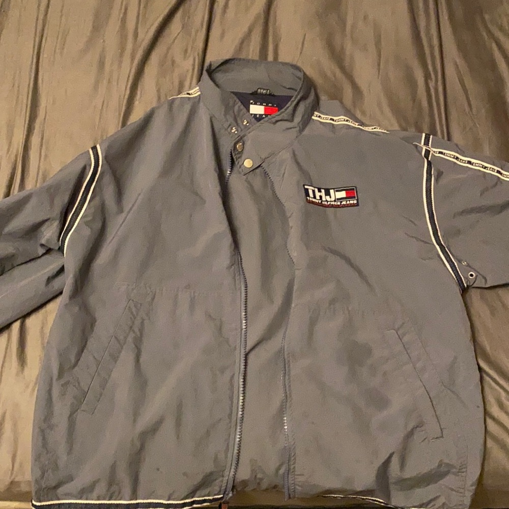 TOMMY JEANS WINDBREAKER